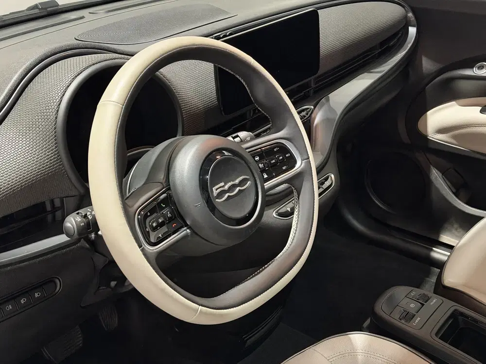 Fiat 500 La Prima 42 kWh uit 2024, foto 15