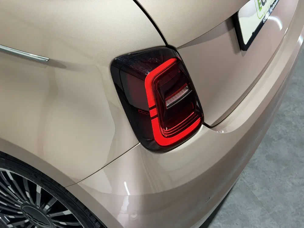 Fiat 500 La Prima 42 kWh uit 2024, foto 7