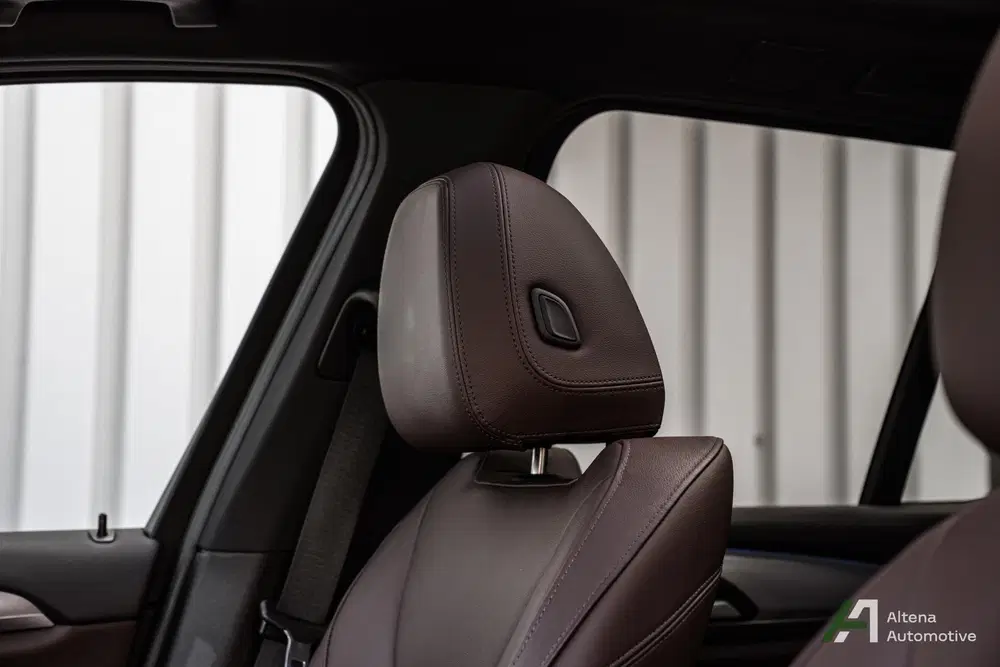 BMW X3 xDrive30e Business Edition Plus M-sport uit 2023, foto 8