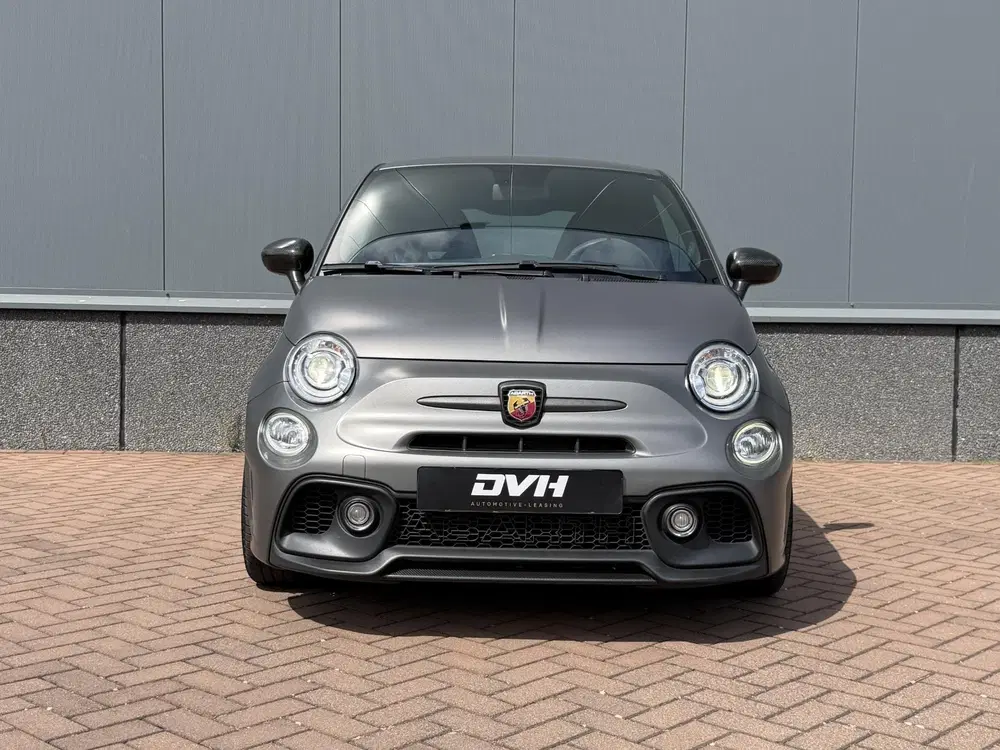 Abarth 595 1.4 T-Jet Competizione 70th Anniversary BE uit 2019, foto 2