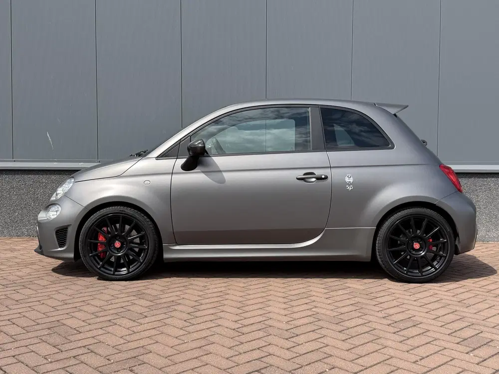 Abarth 595 1.4 T-Jet Competizione 70th Anniversary BE uit 2019, foto 7