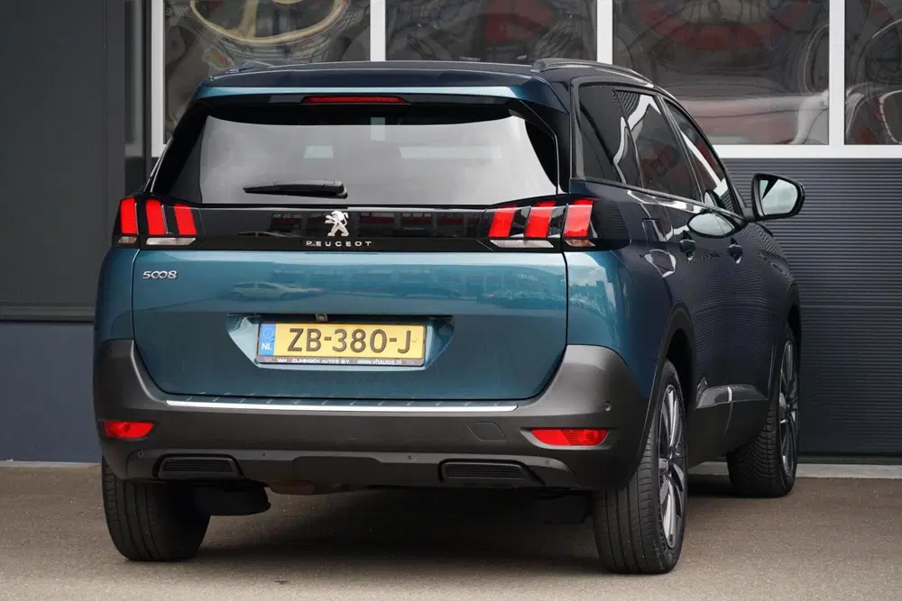 Peugeot 5008 1.2 PureTech Allure NL uit 2019, foto 2