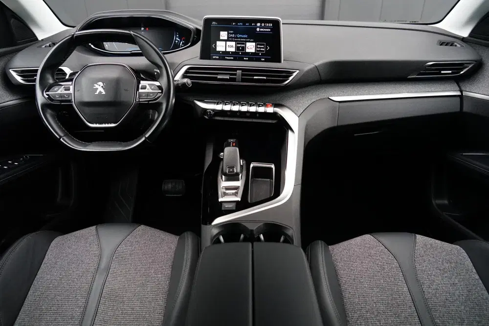 Peugeot 5008 1.2 PureTech Allure NL uit 2019, foto 4