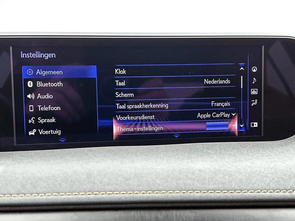 Lexus UX 250h AWD Executive Line + President Pack uit 2022, foto 11