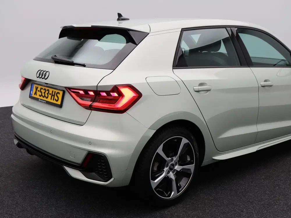 Audi A1 30 TFSi 115 Pk Automaat S-Line uit 2023, foto 14