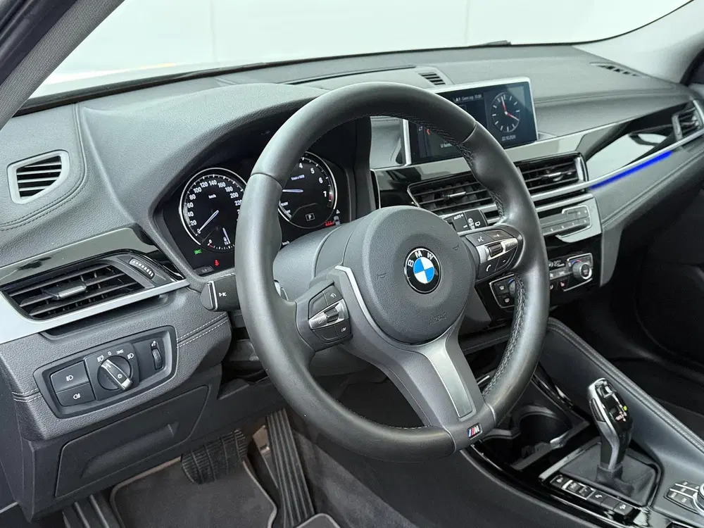 BMW X2 xDrive20i High Executive uit 2020, foto 7