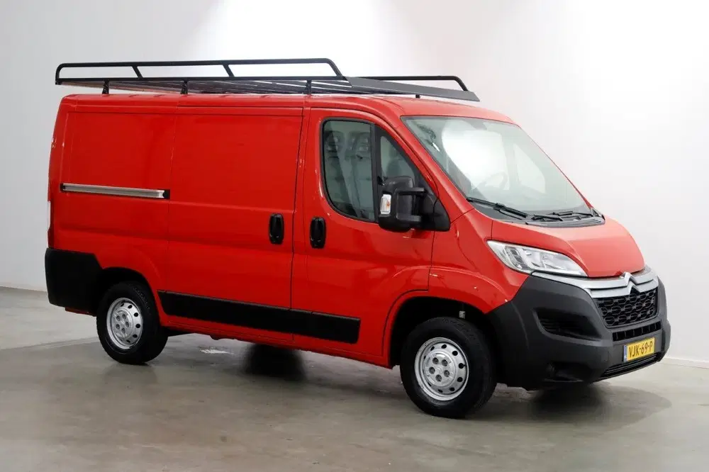Citroën Jumper 2.2 BlueHDi 120pk L1H1 Club Airco uit 2021, foto 10