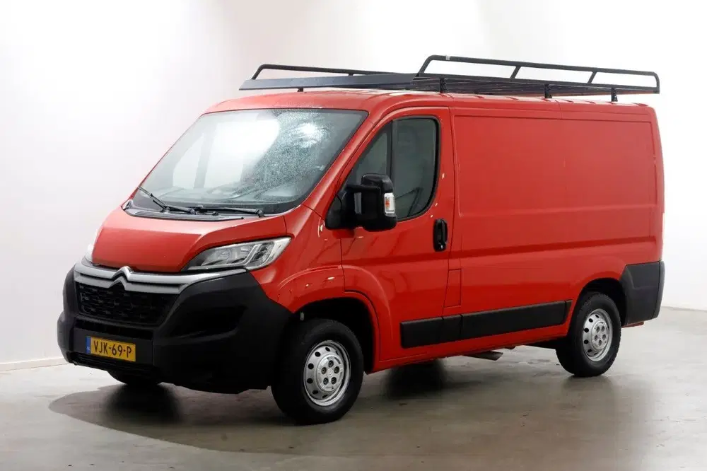 Citroën Jumper 2.2 BlueHDi 120pk L1H1 Club Airco uit 2021, foto 8