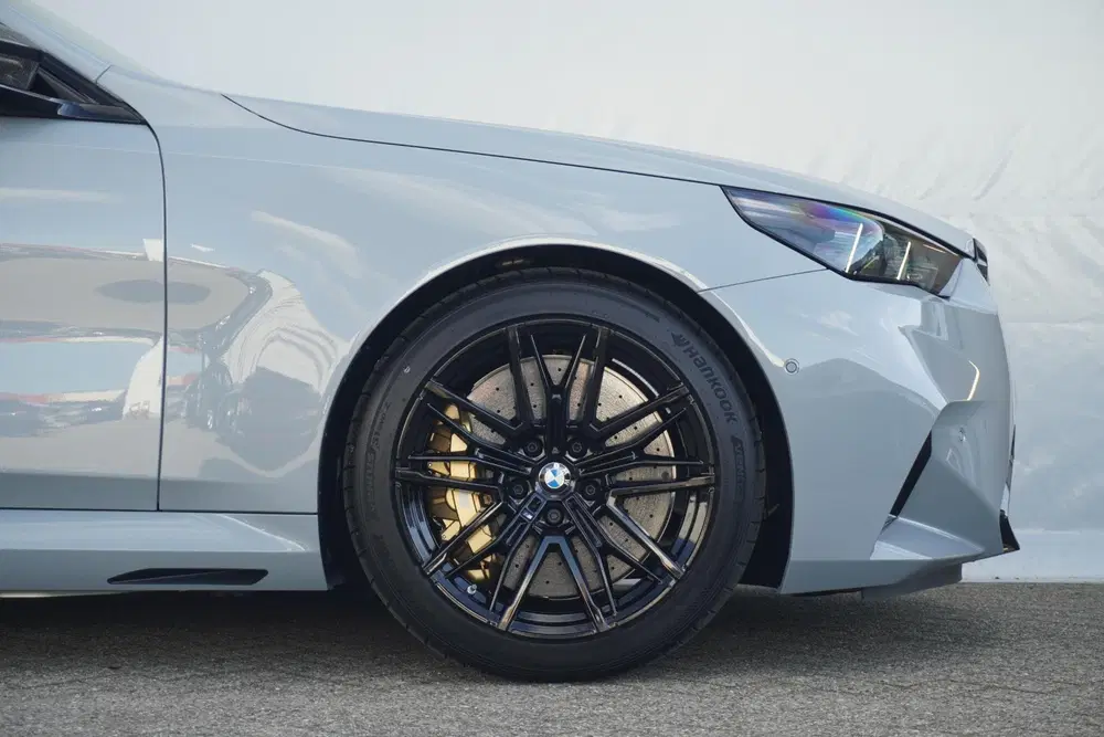 BMW M5 Sedan uit 2026, foto 8