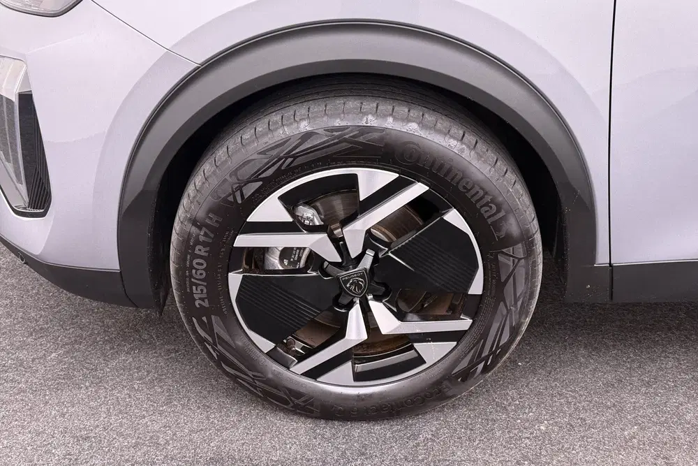 Peugeot 2008 Allure Hybrid 145 PK Aut. Half-Leder Carpl uit 2025, foto 7
