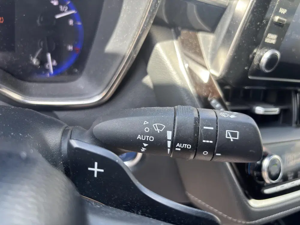 Toyota Corolla 2.0 Hybrid Dynamic uit 2020, foto 12