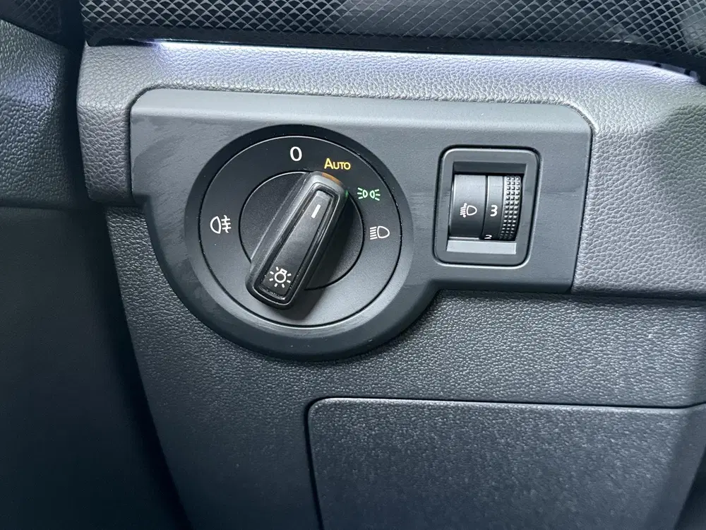 Volkswagen T-Cross 1.0 TSI R-Line uit 2024, foto 12