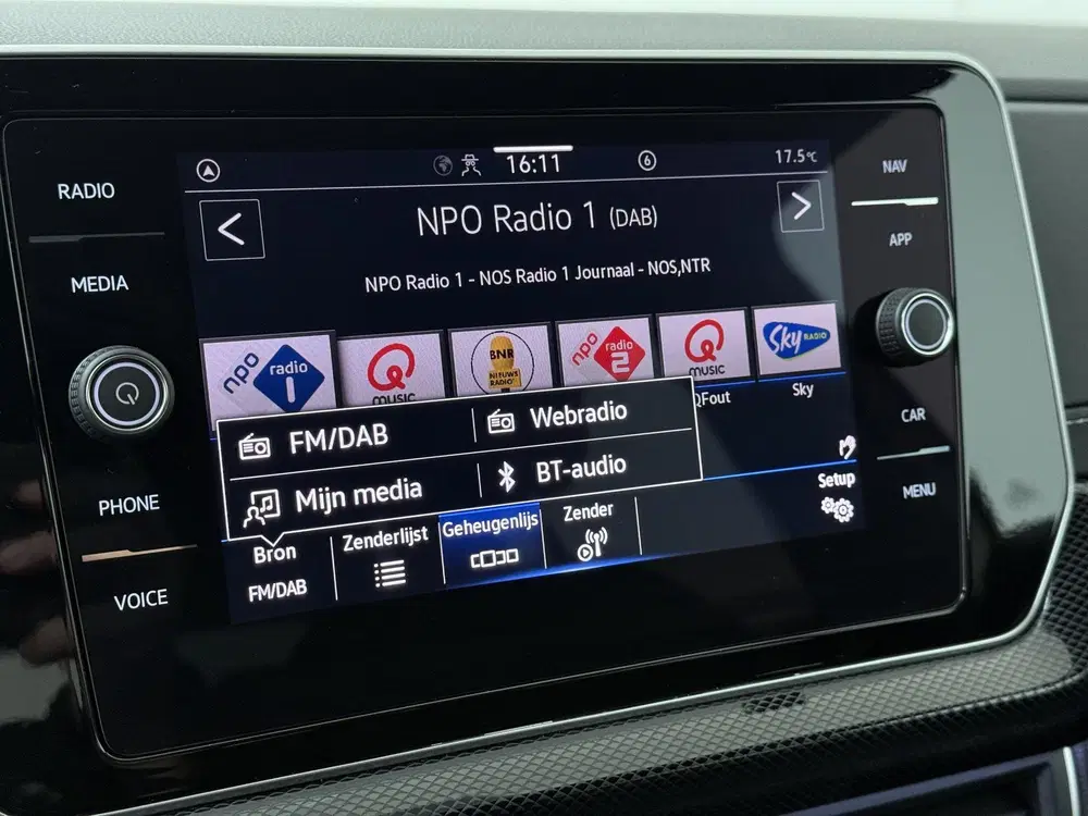 Volkswagen T-Cross 1.0 TSI R-Line uit 2024, foto 14