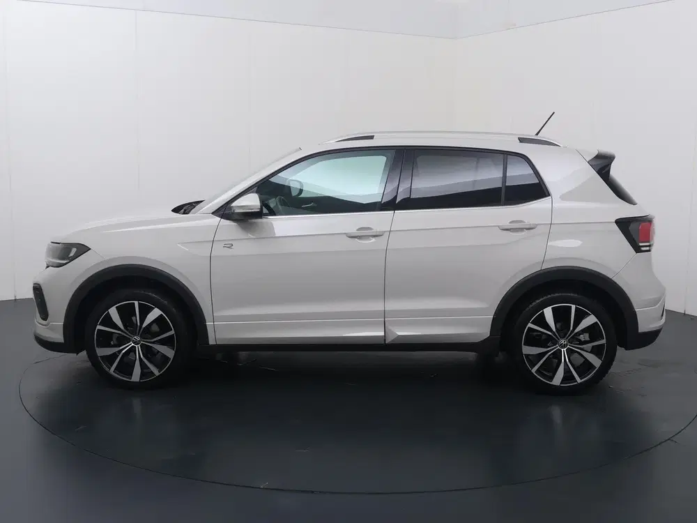 Volkswagen T-Cross 1.0 TSI R-Line uit 2024, foto 2