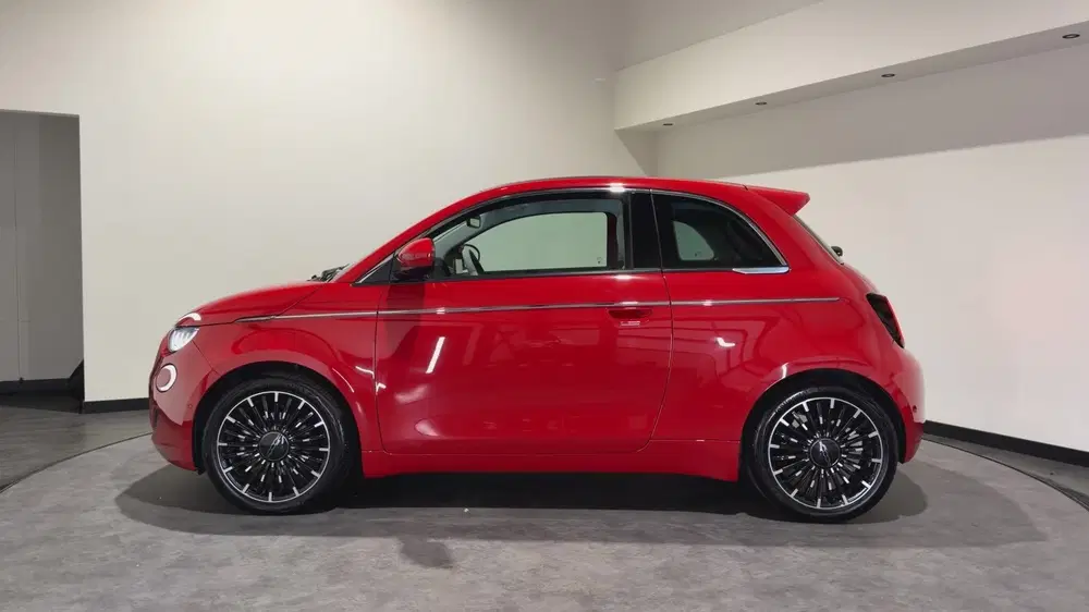 Fiat 500 La Prima 42 kWh uit 2024, foto 4