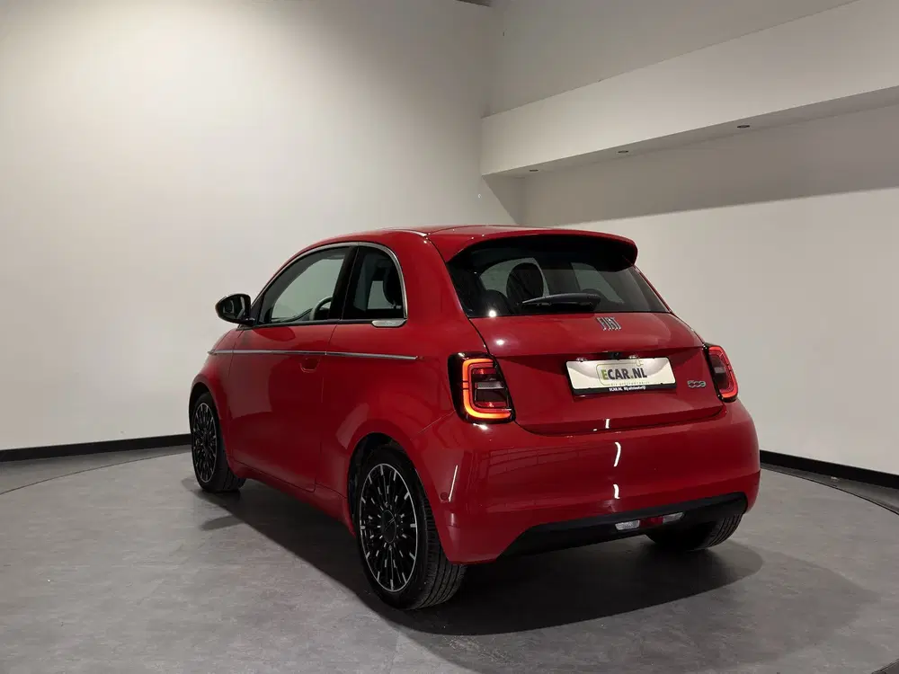Fiat 500 La Prima 42 kWh uit 2024, foto 5