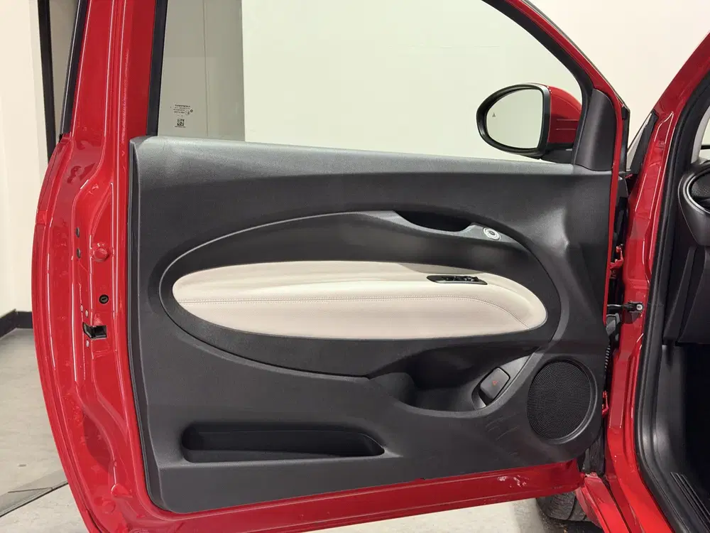 Fiat 500 La Prima 42 kWh uit 2024, foto 9