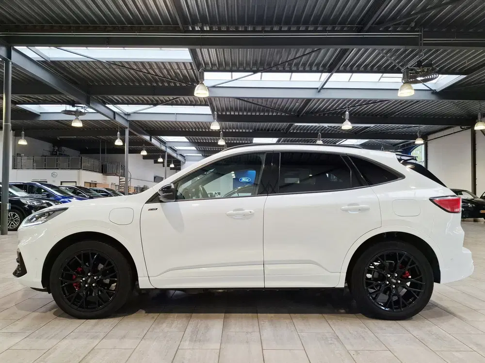 Ford Kuga 2.5 PHEV 225 pk ST-Line X uit 2023, foto 2