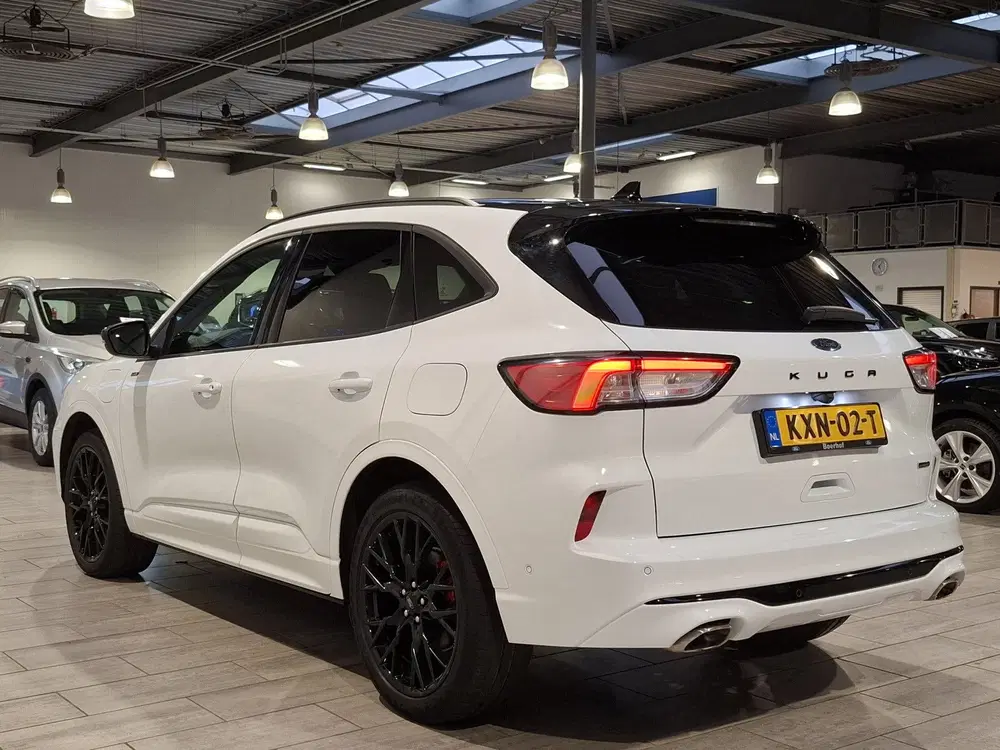 Ford Kuga 2.5 PHEV 225 pk ST-Line X uit 2023, foto 3