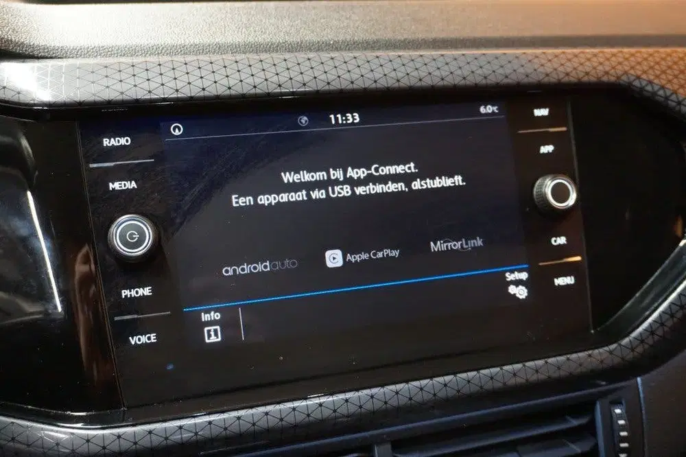 Volkswagen T-Cross 1.0 TSI STYLE AUTOMAAT NAVIGATIE APPLE CA uit 2020, foto 6