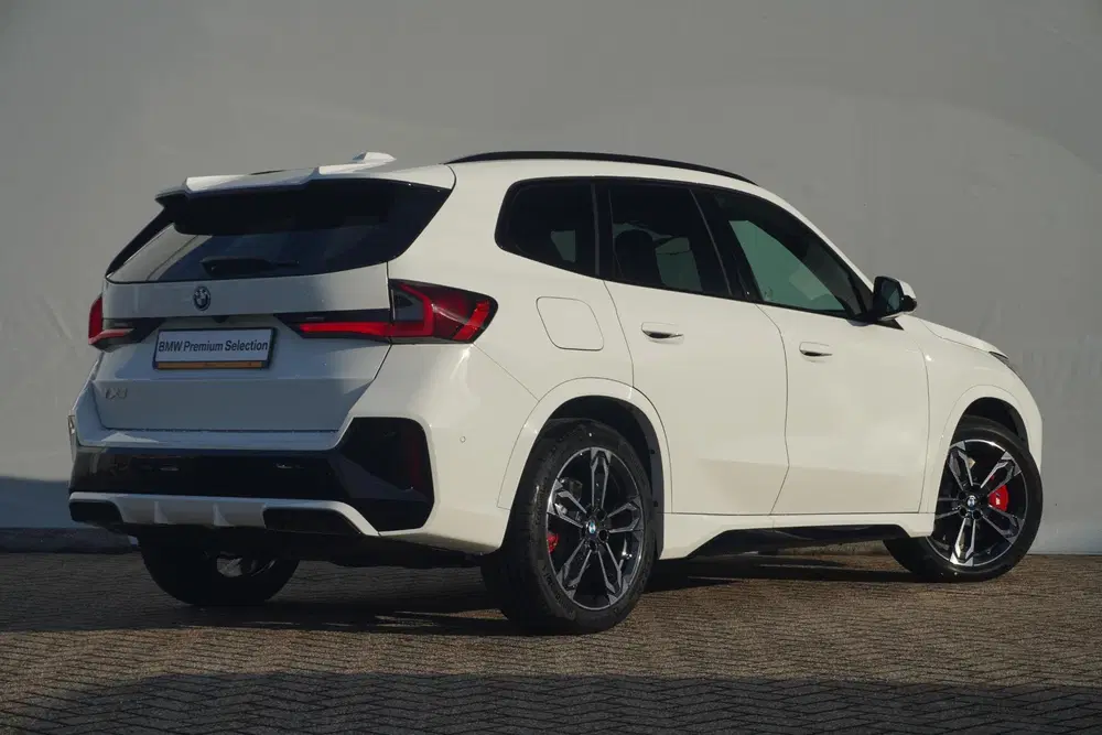 BMW iX1 eDrive20 uit 2026, foto 2