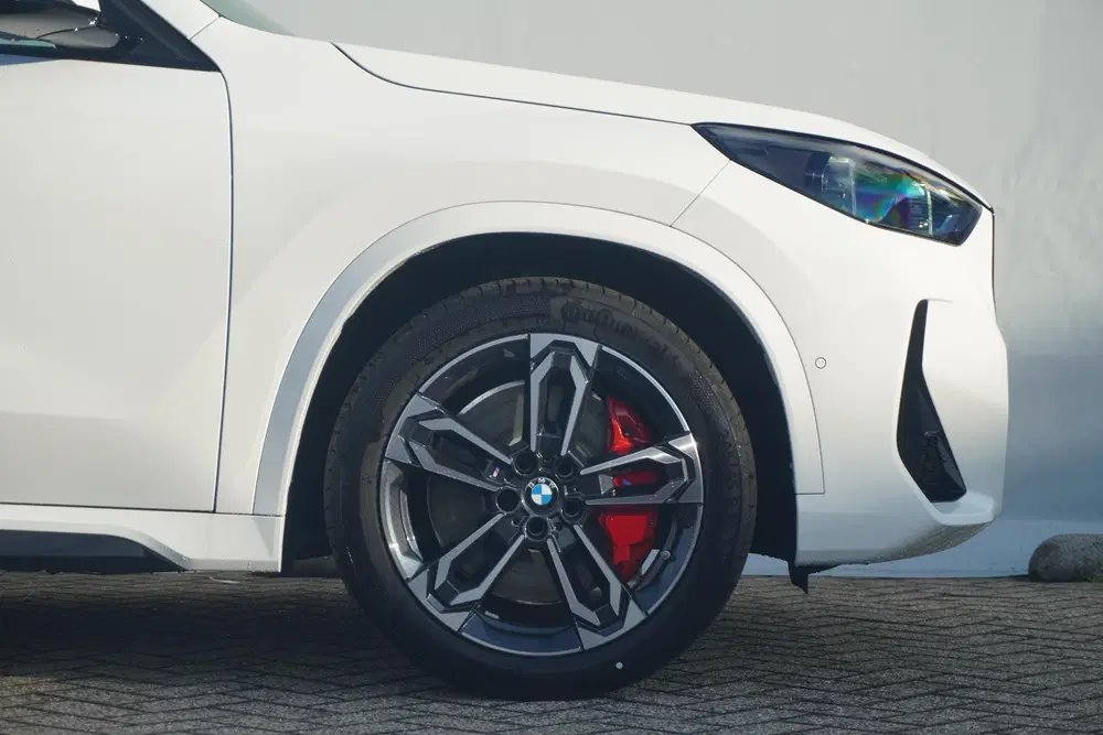 BMW iX1 eDrive20 uit 2026, foto 8
