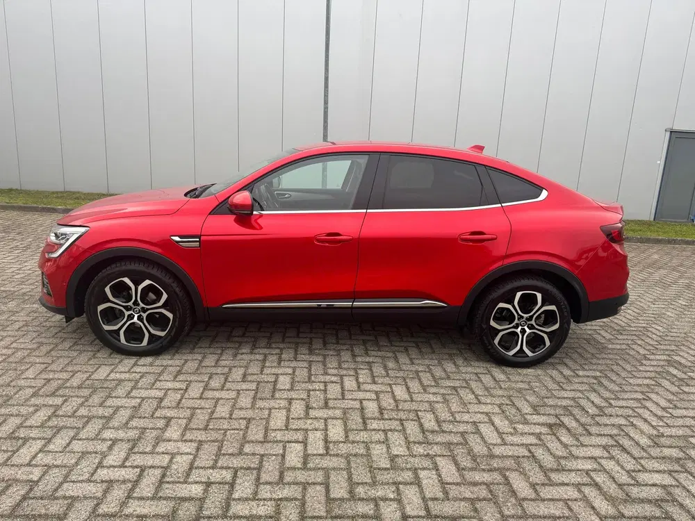 Renault Arkana 1.3 TCe 140 Benzine Automaat uit 2021, foto 2