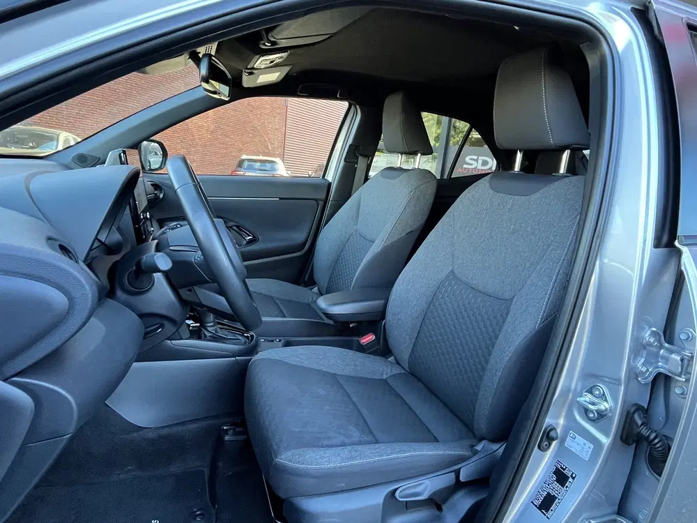 Toyota Yaris Cross 1.5 Hybrid 115 First Edition uit 2025, foto 10