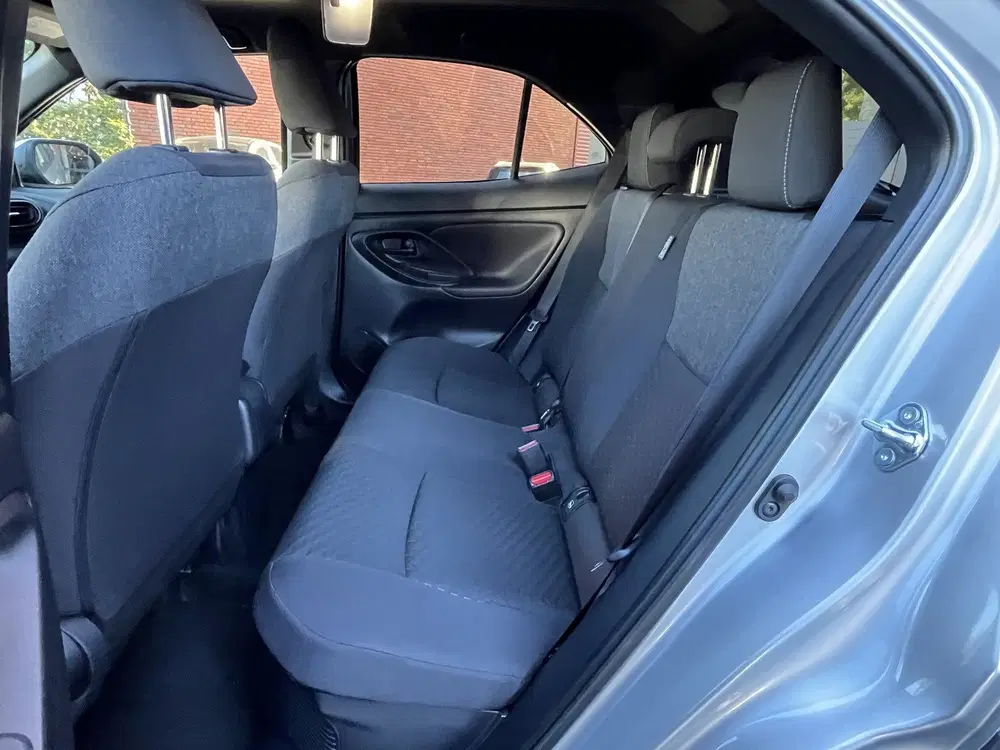 Toyota Yaris Cross 1.5 Hybrid 115 First Edition uit 2025, foto 11