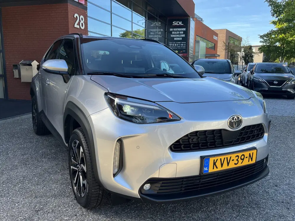 Toyota Yaris Cross 1.5 Hybrid 115 First Edition uit 2025, foto 3