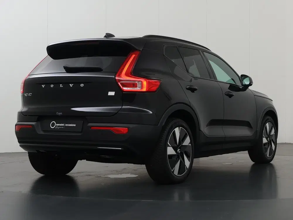 Volvo XC40 Single Motor Extended Range Plus 82kWh uit 2024, foto 2