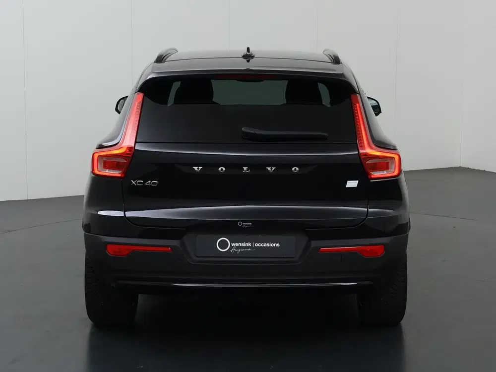Volvo XC40 Single Motor Extended Range Plus 82kWh uit 2024, foto 4
