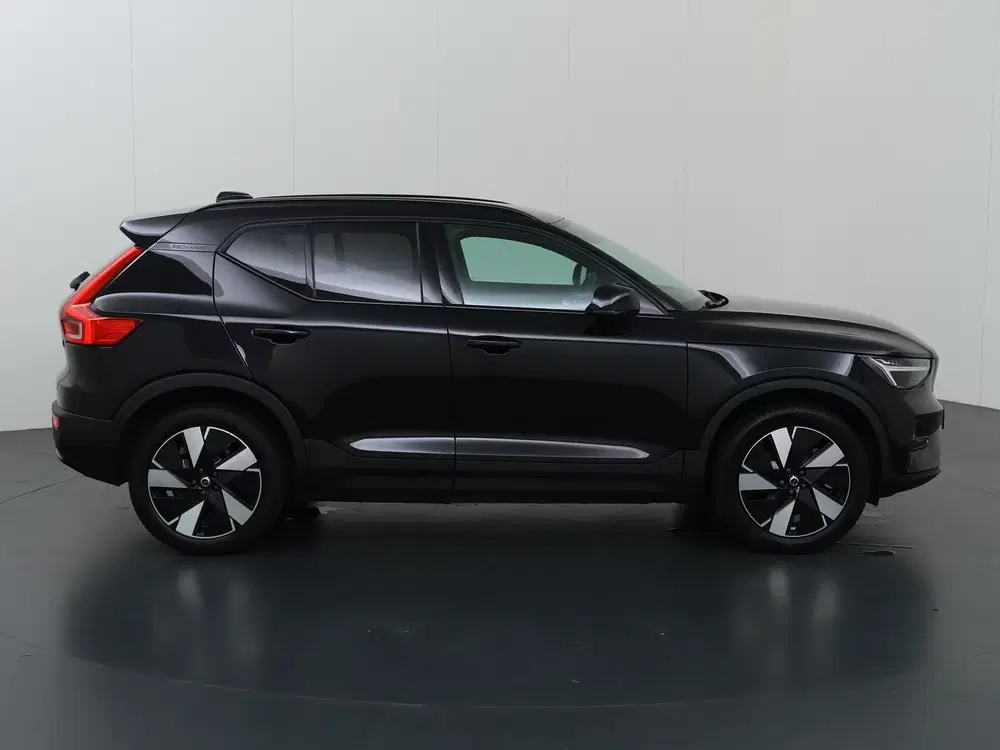 Volvo XC40 Single Motor Extended Range Plus 82kWh uit 2024, foto 6