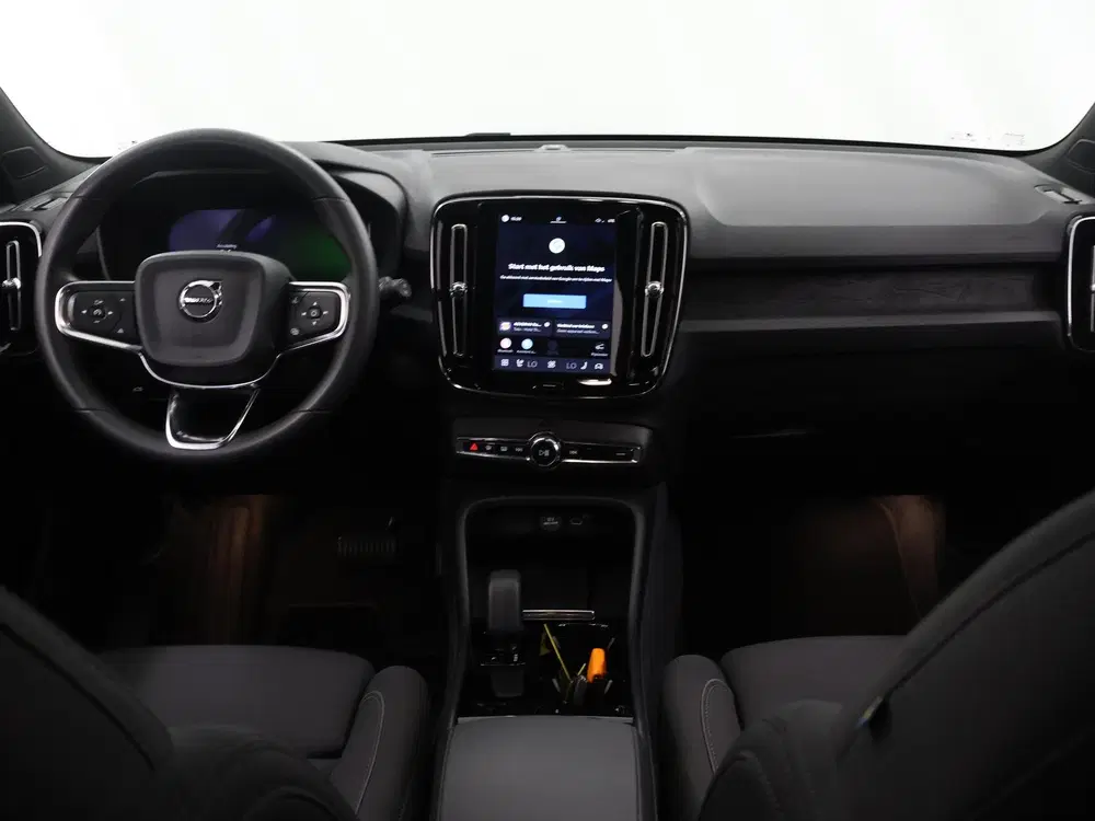 Volvo XC40 Single Motor Extended Range Plus 82kWh uit 2024, foto 8