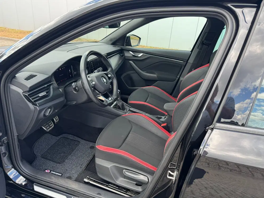 Skoda Kamiq 1.5 TSI ACT Business Edition uit 2023, foto 4