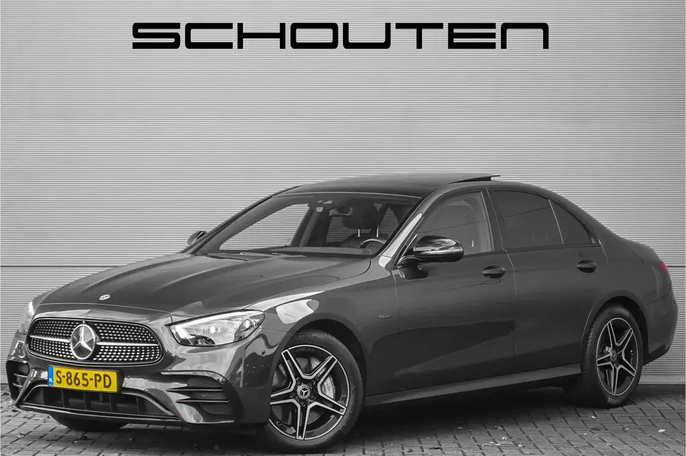 Mercedes-Benz E-Klasse 300 e AMG Line Night Pano Burmester A uit 2021