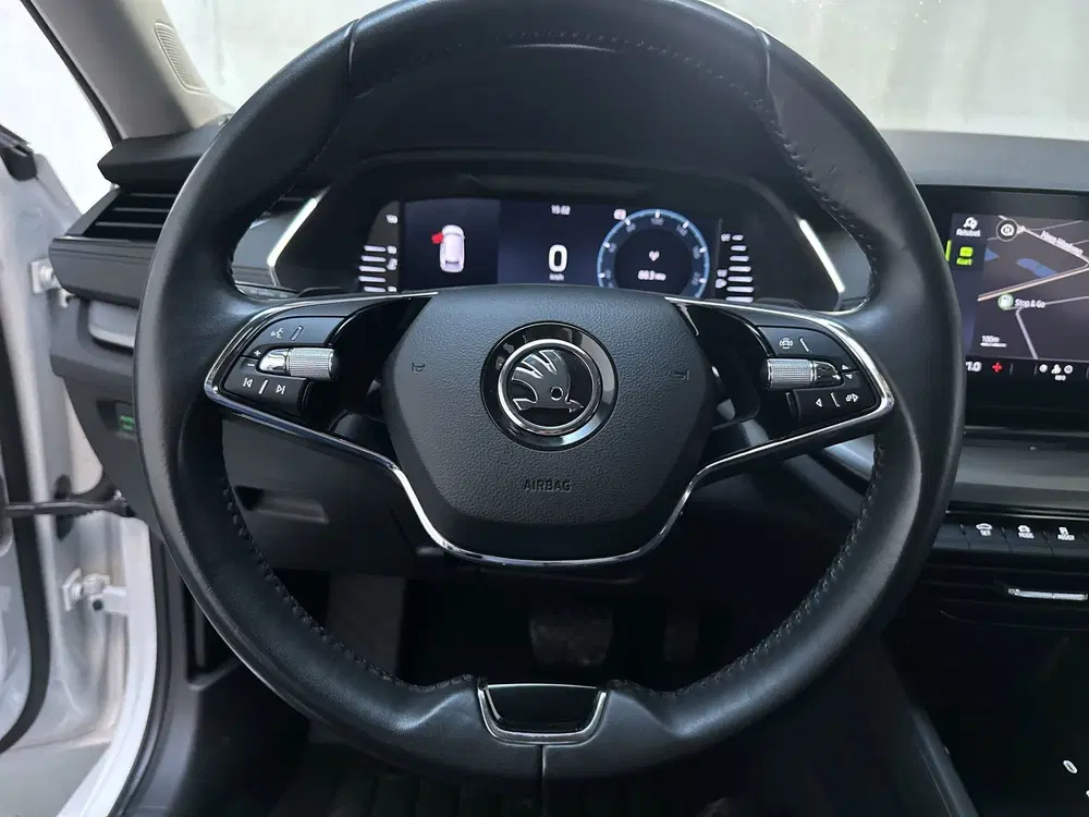 Skoda Octavia 1.0 e-TSI DSG Business Edition Navigatie uit 2022, foto 5