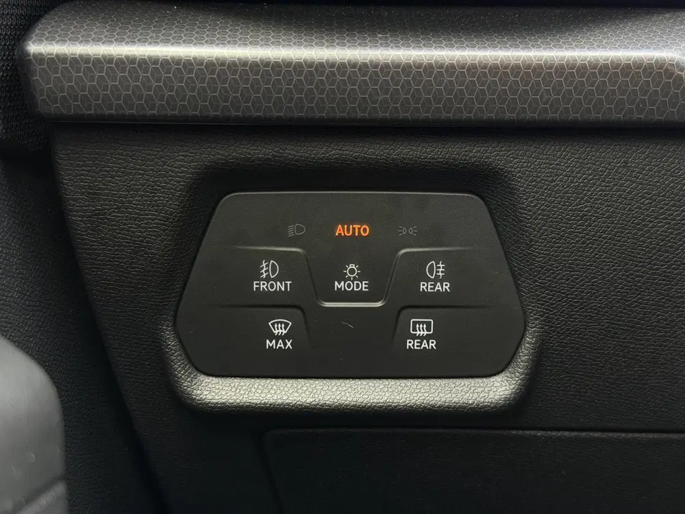 SEAT Leon 1.0 TSI Style Business Intense uit 2021, foto 6