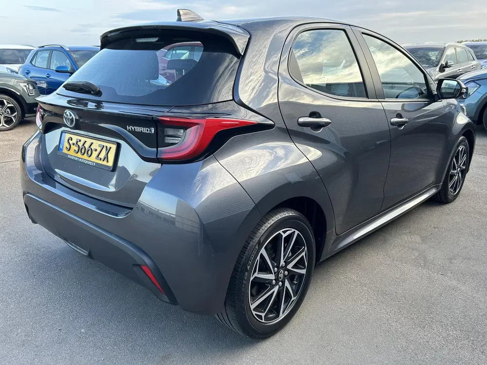 Toyota Yaris 1.5 Hybrid Dynamic 1e eigenaar dealer onde uit 2023, foto 8