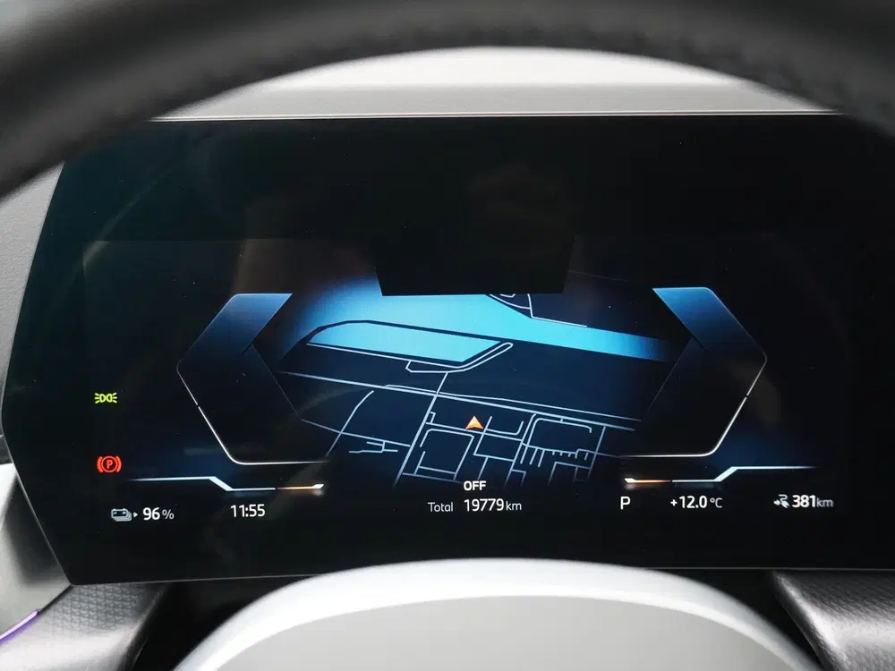 BMW iX1 xDrive30 Launch Edition 67 kWh uit 2024, foto 3