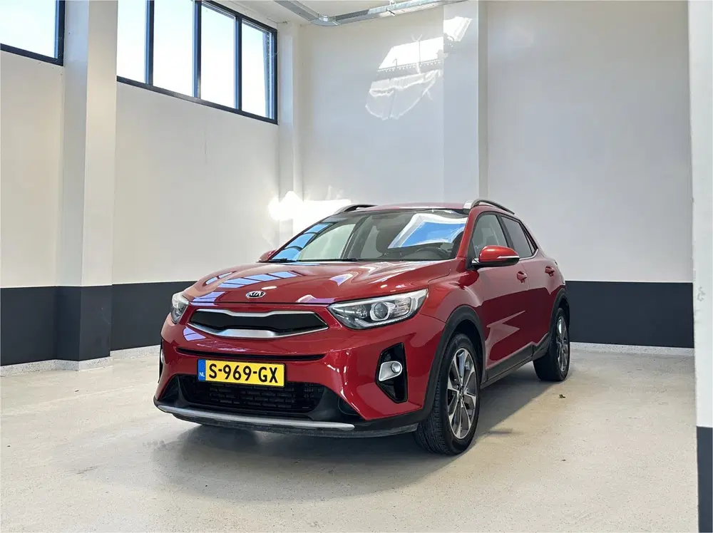 Kia Stonic 1.0 T-GDi DynamicPlusLine uit 2020, foto 2