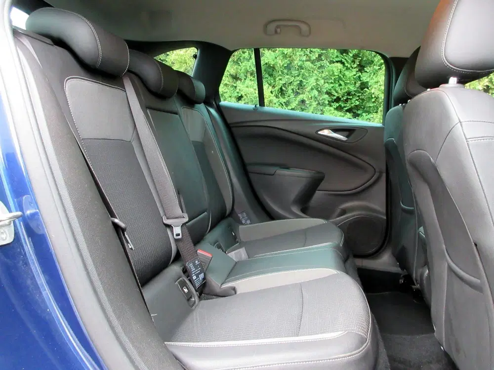 Opel Astra 1.2 Edition * Camera * Trekhaak * uit 2020, foto 15
