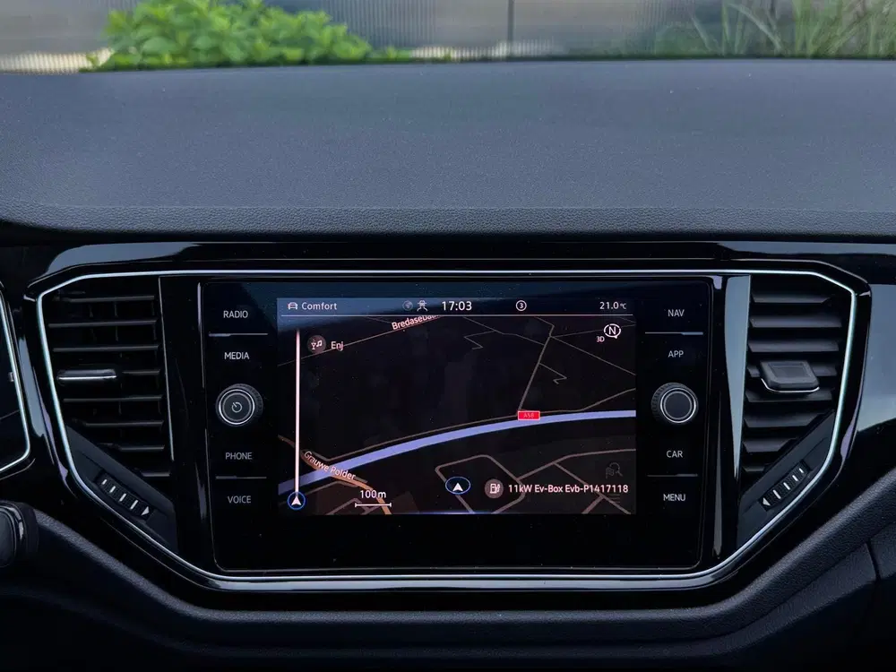 Volkswagen T-Roc 2.0 TSI R 4Motion PANO uit 2021, foto 14