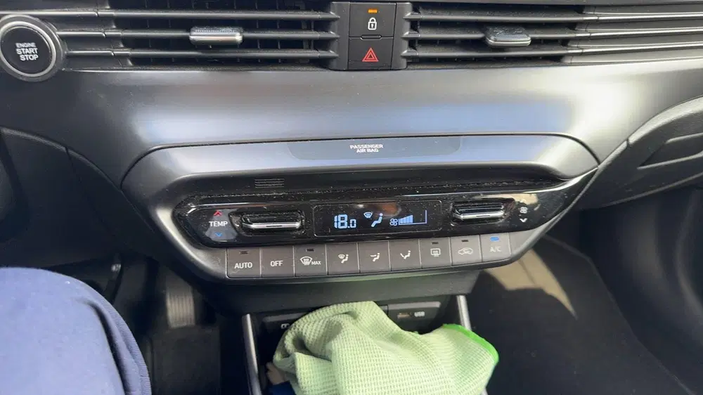 Hyundai i20 1.0 T-GDI Premium uit 2021, foto 12