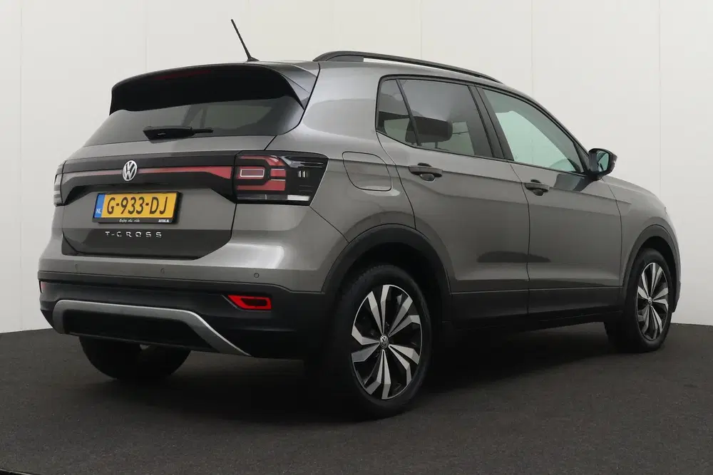 Volkswagen T-Cross 1.0 TSI Sport Half-Lederen Sportstoelen C uit 2019, foto 2