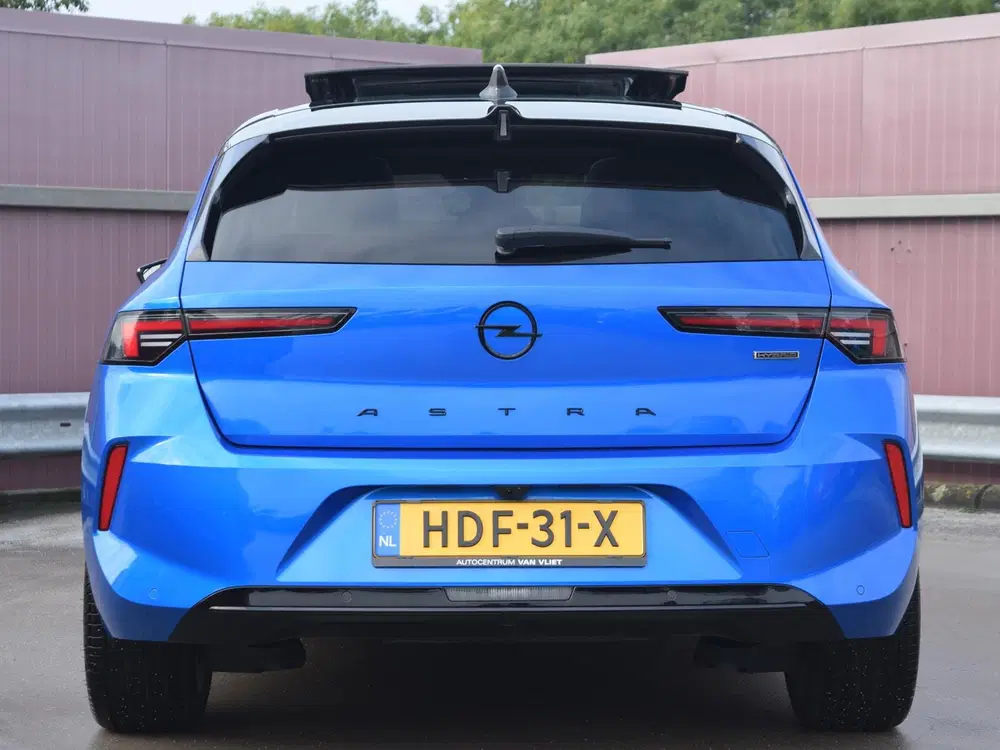 Opel Astra 1.2 Turbo Hybrid Ultimate Schuifdak l Appl uit 2025, foto 5
