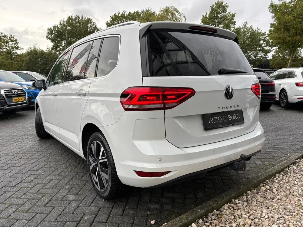 Volkswagen Touran 2.0 TDI Highline 7 Persoons uit 2022, foto 11