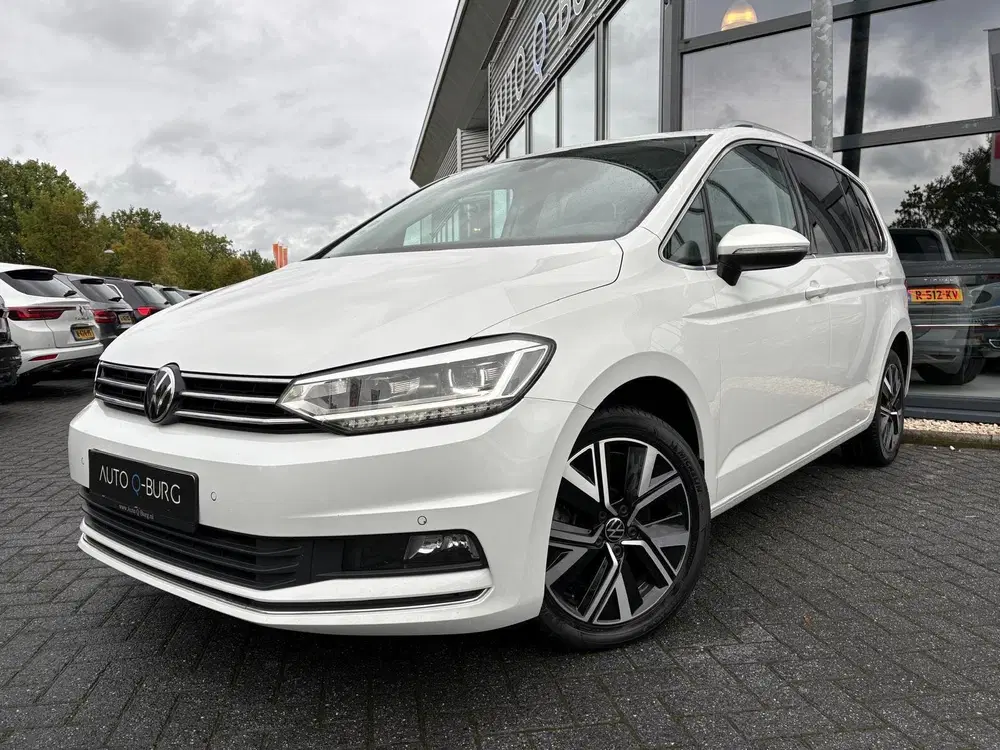 Volkswagen Touran 2.0 TDI Highline 7 Persoons uit 2022, foto 3