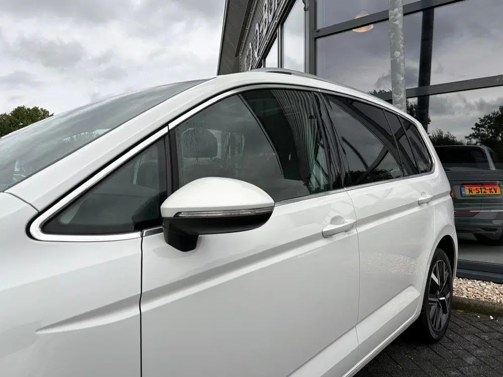 Volkswagen Touran 2.0 TDI Highline 7 Persoons uit 2022, foto 5