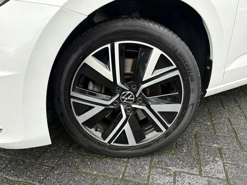 Volkswagen Touran 2.0 TDI Highline 7 Persoons uit 2022, foto 8